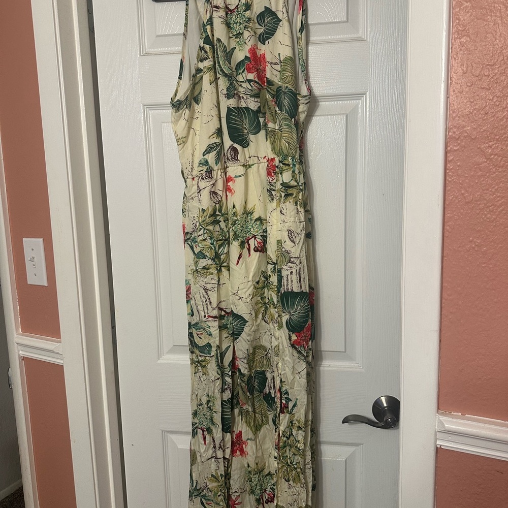 Floral Sleeveless Maxi Dress